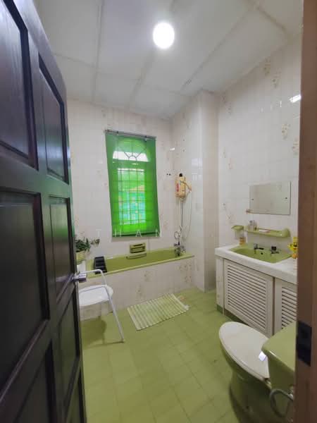Bungalow for Sale in Seksyen 11 (Shah Alam) - Thana . - PropertyGuru.com.my