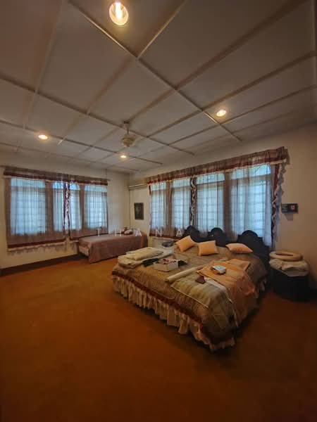 Bungalow for Sale in Seksyen 11 (Shah Alam) - Thana . - PropertyGuru.com.my