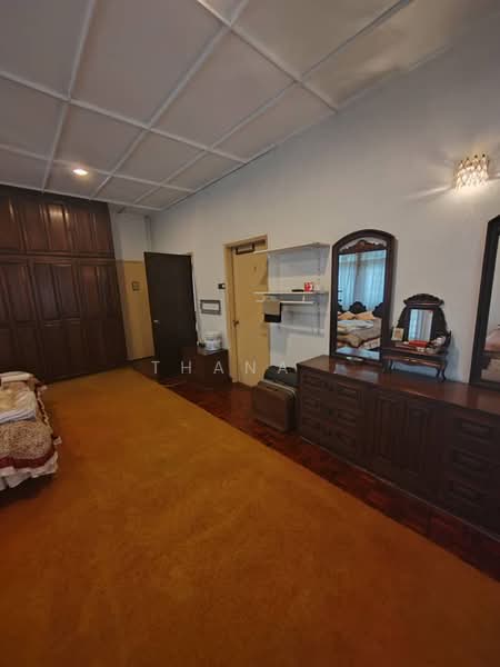 Bungalow for Sale in Seksyen 11 (Shah Alam) - Thana . - PropertyGuru.com.my