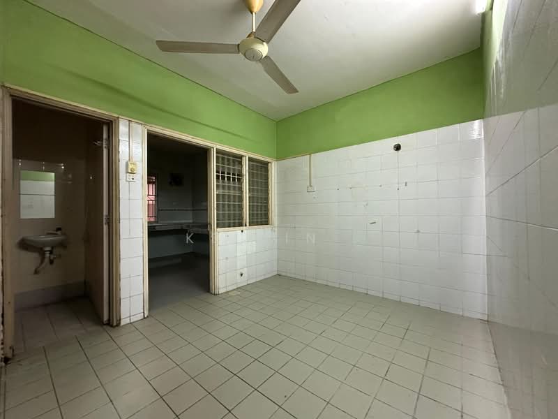 Rumah Teres 2 Tingkat untuk Dijual di Rawang Perdana (Rawang) - Kelvin . - Kitchen - PropertyGuru.com.my
