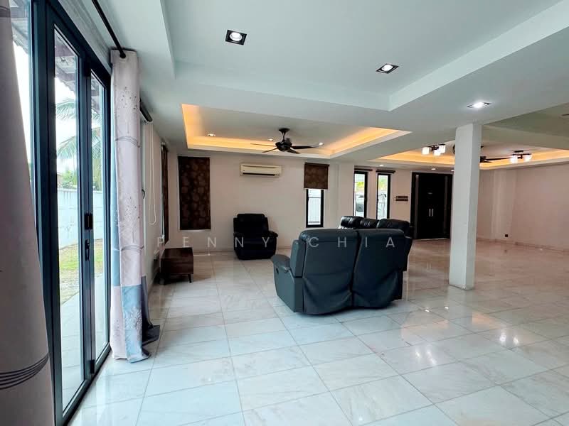 Rumah Teres 2-Tingkat untuk Disewa di Bandar Botanic (Klang) - Penny Chia - Living Room - PropertyGuru.com.my
