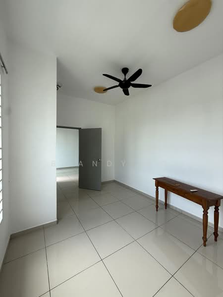 Condominium for Rent at Iris Residence - Brandy Ho - PropertyGuru.com.my