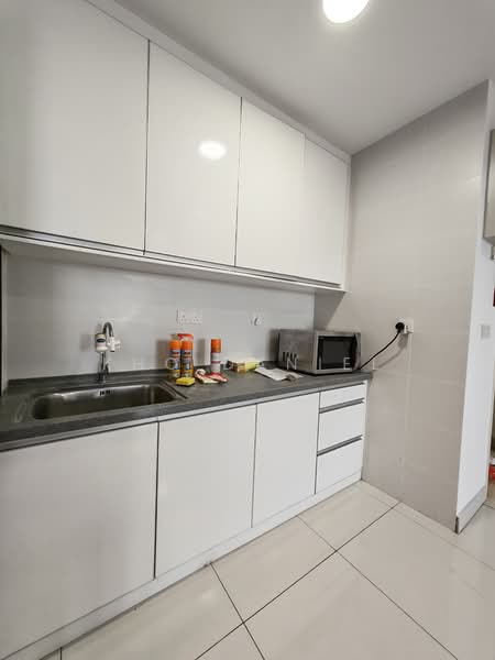 Servis Apartment untuk Dijual di Impiria Residensi Bukit Tinggi Klang - Kho Daniel - Kitchen - PropertyGuru.com.my