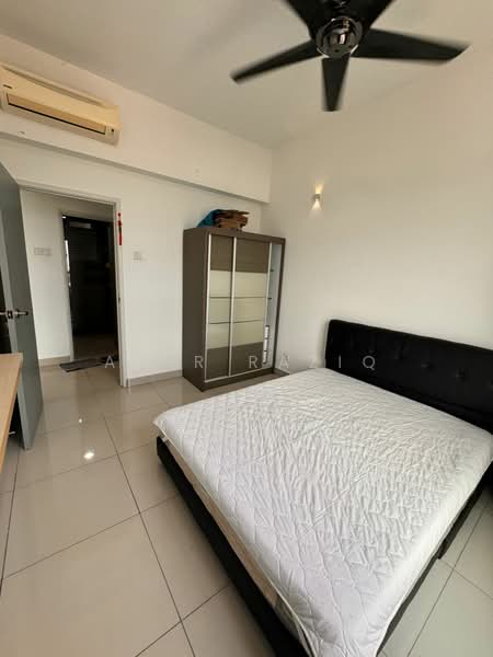 Servis Apartment untuk Disewa di Tropez Residences - Amir Raziq - Bedroom - PropertyGuru.com.my