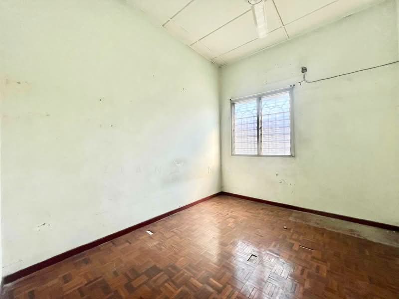 Rumah Teres 2 Tingkat untuk Dijual di Saujana Utama (Selangor) - Ziana Najib - PropertyGuru.com.my