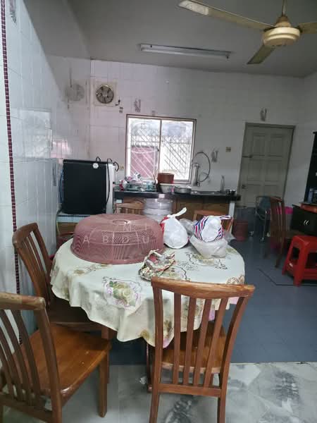 Rumah Teres 2 Tingkat untuk Dijual di U5,Taman Subang Perdana (Shah Alam) - Miza Abdullah - Kitchen - PropertyGuru.com.my