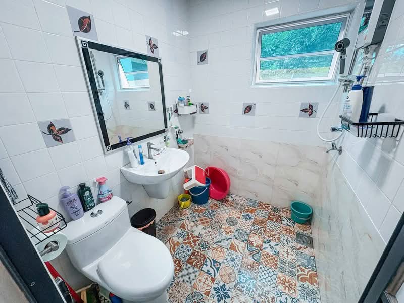 Kondominium untuk Dijual di Villaria - Hazeman Omar - Bathroom - PropertyGuru.com.my