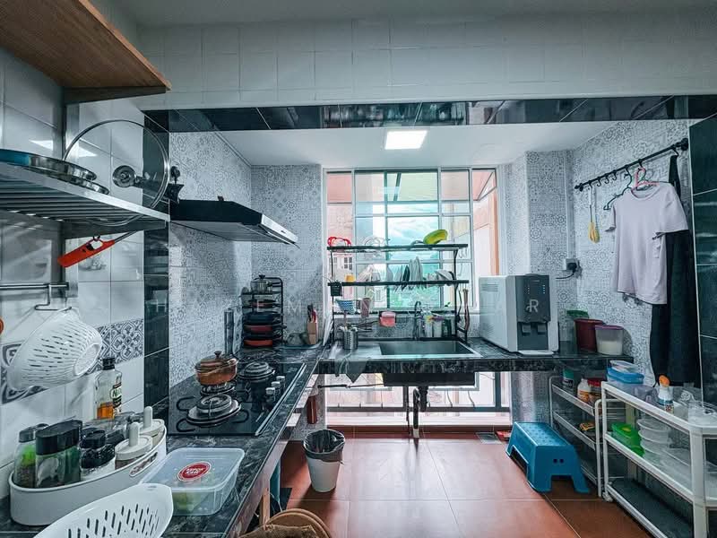 Kondominium untuk Dijual di Villaria - Hazeman Omar - Kitchen - PropertyGuru.com.my