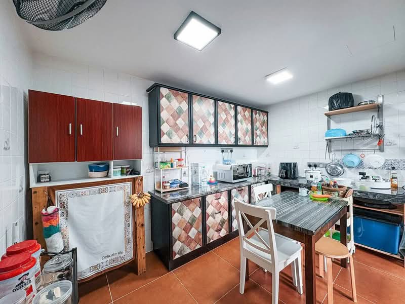 Kondominium untuk Dijual di Villaria - Hazeman Omar - Kitchen - PropertyGuru.com.my