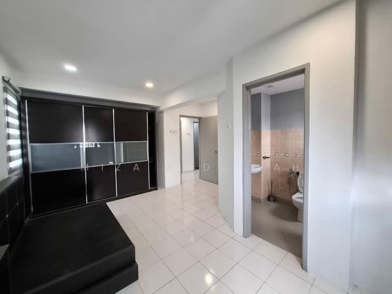 Pangsapuri untuk Dijual di Pelangi Heights - Miza Abdullah - Bathroom - PropertyGuru.com.my