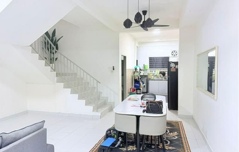 Rumah Teres 2.5 Tingkat untuk Dijual di Pontian (Johor) - Ida Aziz - Living Room - PropertyGuru.com.my