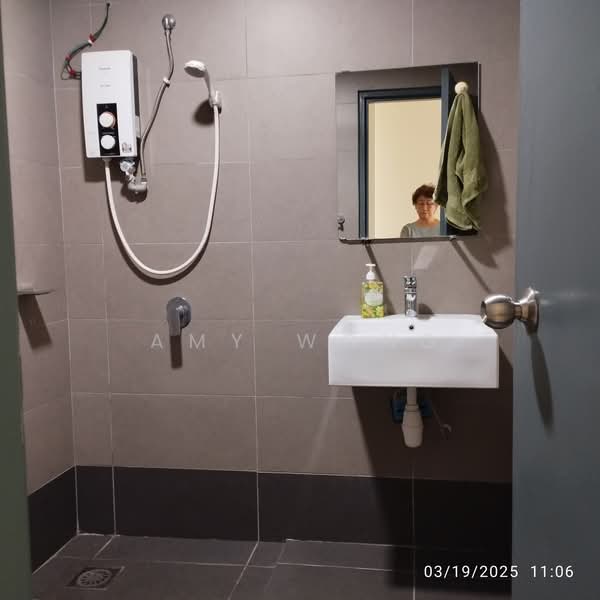 Servis Apartment untuk Disewa di Atria - Amy Wong - Bathroom - PropertyGuru.com.my