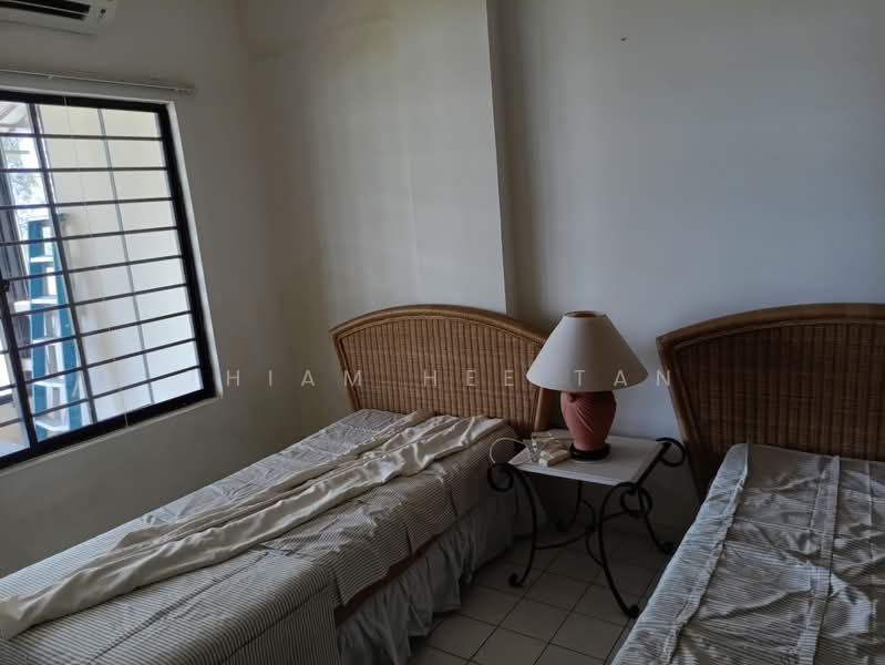 Condominium for Sale at Paradise Lagoon - Thiam Hee Tan - Bedroom - PropertyGuru.com.my