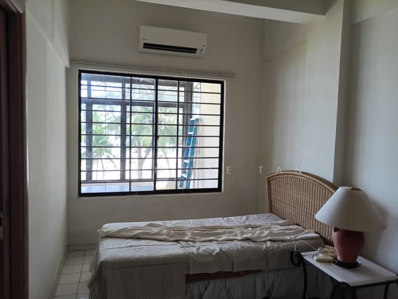 Condominium for Sale at Paradise Lagoon - Thiam Hee Tan - Bedroom - PropertyGuru.com.my