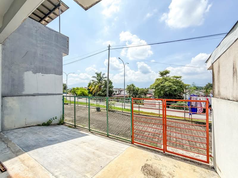 Rumah Teres 3 Tingkat untuk Dijual di Batang Kali (Selangor) - Zaffur Nazri - Exterior - PropertyGuru.com.my