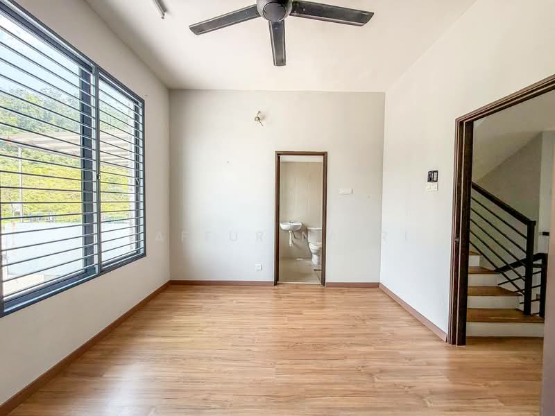 Rumah Teres 3 Tingkat untuk Dijual di Batang Kali (Selangor) - Zaffur Nazri - Interior - PropertyGuru.com.my