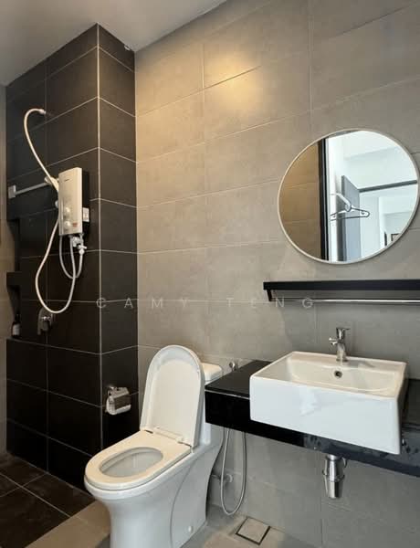 Servis Apartment untuk Disewa di Urban Suites - Camy Teng - Bathroom - PropertyGuru.com.my