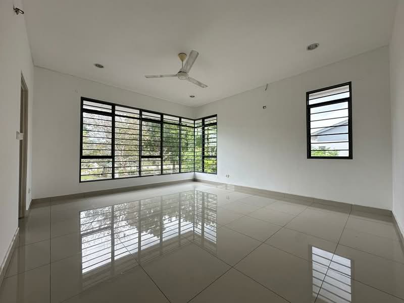 2-storey Terraced House for Sale in M Residence (Rawang) - Kelvin . - Living Room - PropertyGuru.com.my
