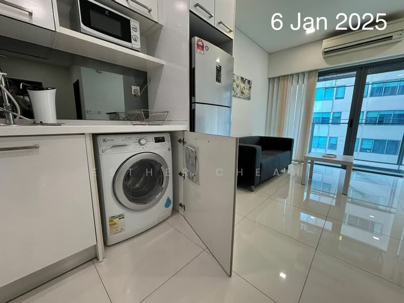 Servis Apartment untuk Dijual di Mercu Summer Suites - Esther Cheah - Living Room - PropertyGuru.com.my