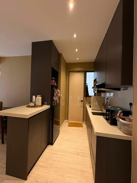 Servis Apartment untuk Disewa di Kenwingston Platz - Miza Abdullah - Kitchen - PropertyGuru.com.my