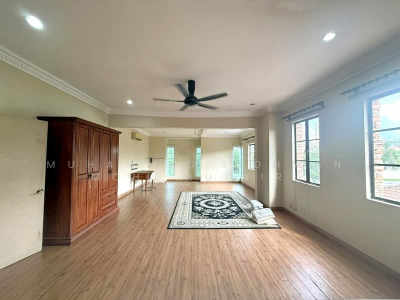 2-storey Terraced House for Sale in Bandar Nusaputra (Puchong) - Muhammad Ridhwan Mohd Huzairi - Living Room - PropertyGuru.com.my
