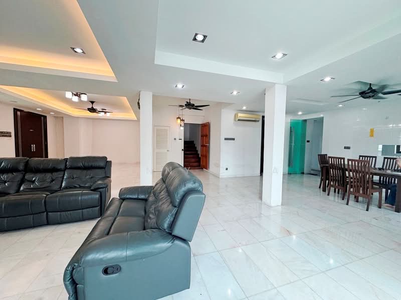 Terraced House for Rent in Bandar Botanic (Klang) - Penny Chia - Living Room - PropertyGuru.com.my