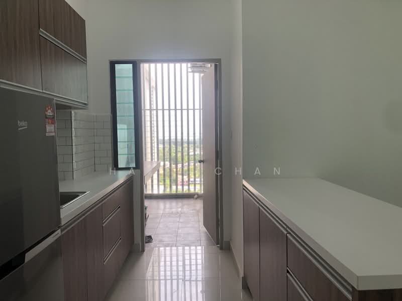 Kondominium untuk Dijual di Kingfisher @ Putatan - Hazel Chan - Kitchen - PropertyGuru.com.my