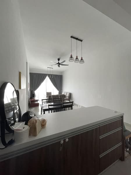 Kondominium untuk Dijual di Kingfisher @ Putatan - Hazel Chan - Living Room - PropertyGuru.com.my