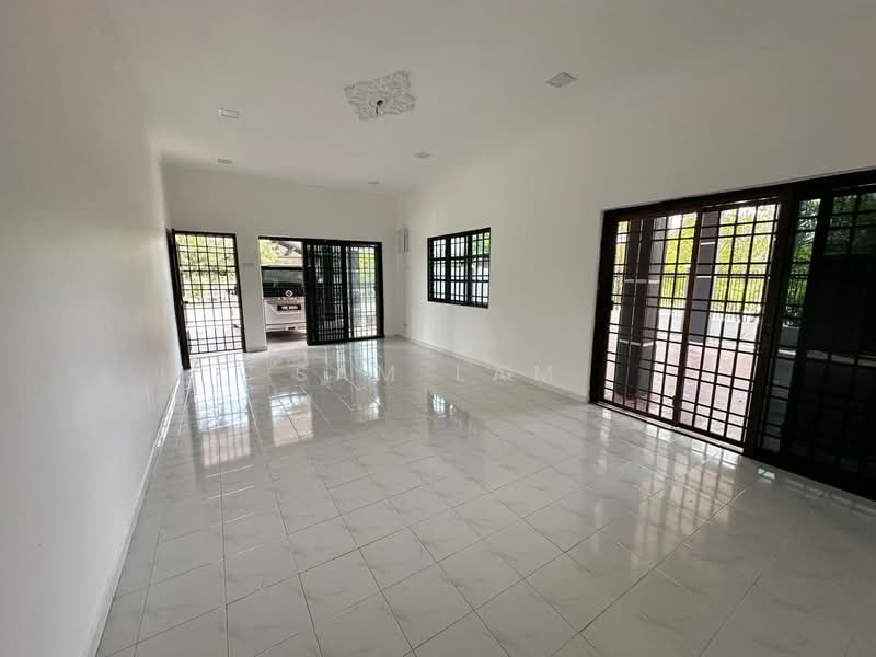 Bungalow for Sale in Bercham (Ipoh) - Sam Lam - Living Room - PropertyGuru.com.my