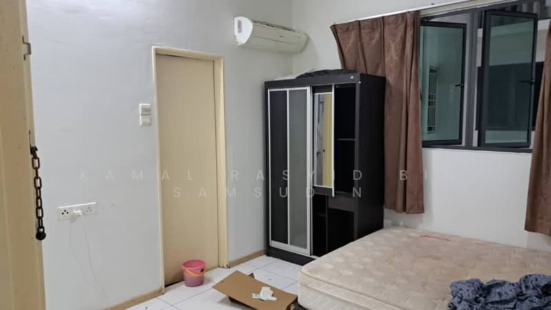 Service Residence for Rent at Vista Alam Serviced Apartment - Kamal Rasyid Bin Samsudin - Bedroom - PropertyGuru.com.my