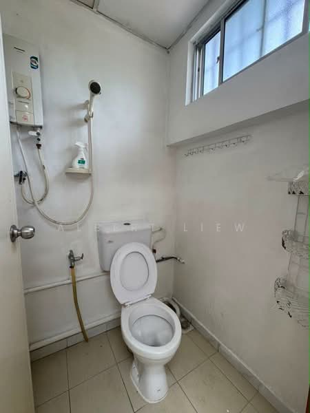 2-storey Terraced House for Sale in Ulu Tiram (Johor) - Albert Liew - Bathroom - PropertyGuru.com.my