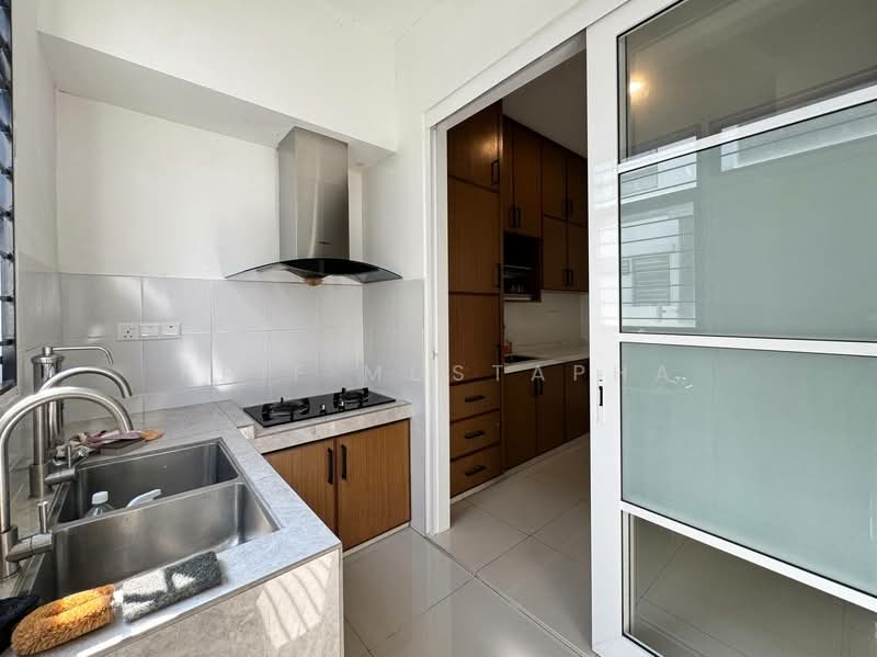 2-storey Terraced House for Sale in Eco Grandeur (Puncak Alam) - Arif Mustapha - Kitchen - PropertyGuru.com.my