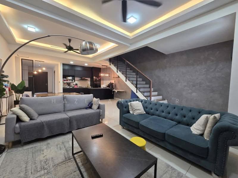 2-storey Terraced House for Sale in Denai Alam (Shah Alam) - Hazeman Omar - Living Room - PropertyGuru.com.my
