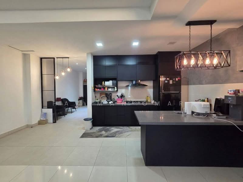 2-storey Terraced House for Sale in Denai Alam (Shah Alam) - Hazeman Omar - Kitchen - PropertyGuru.com.my