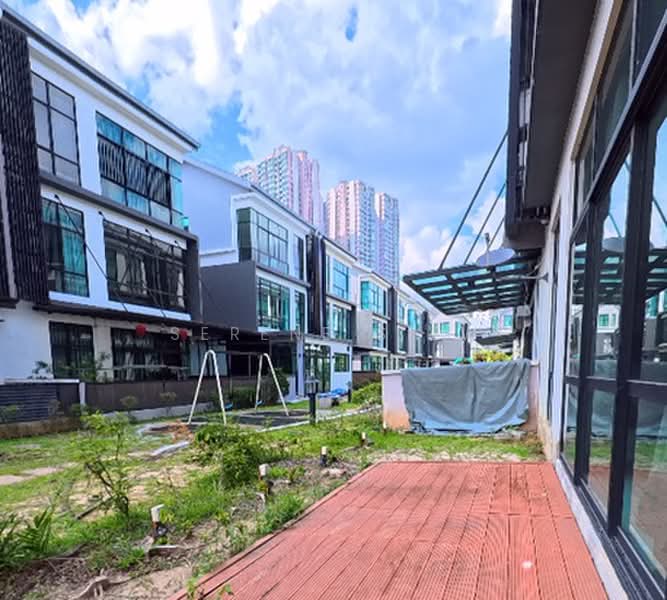 Rumah Berkembar untuk Dijual di Taman Bukit Serdang (Seri Kembangan) - Serene Siew - Exterior - PropertyGuru.com.my