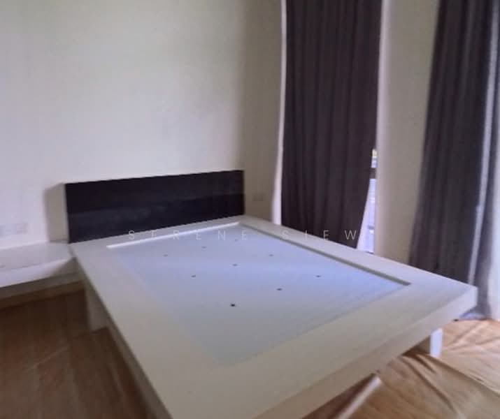 Rumah Berkembar untuk Dijual di Taman Bukit Serdang (Seri Kembangan) - Serene Siew - Bedroom - PropertyGuru.com.my