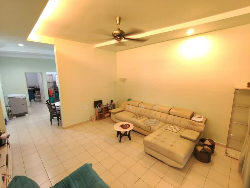 2-storey Terraced House for Sale in Seri Margosa (Ipoh) - Sam Lam - Living Room - PropertyGuru.com.my