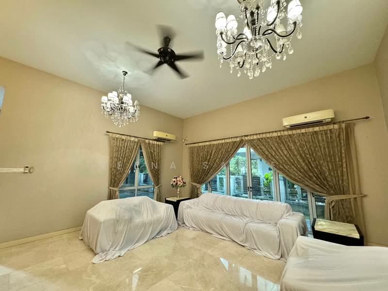 Rumah Banglo untuk Dijual di Laman Seri (Shah Alam) - Reena Sarif - Living Room - PropertyGuru.com.my