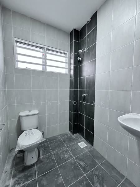 2-storey Terraced House for Sale in Chemor (Perak) - Rina Omar - Bathroom - PropertyGuru.com.my
