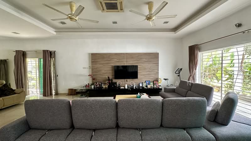 Rumah Berkembar untuk Dijual di Taman Lucky (Bangsar) - Tian Soon Tan - Living Room - PropertyGuru.com.my