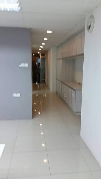 Office for Rent in Dataran Prima (Petaling Jaya) - Ivan Tan - Corridor - PropertyGuru.com.my