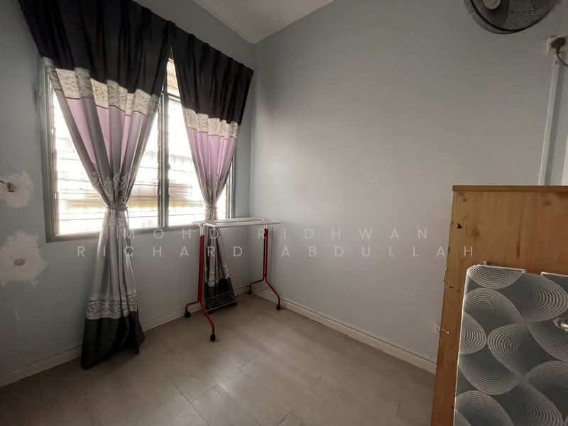 2-storey Terraced House for Sale in Taman Dahlia (Sepang) - Mohd Ridhwan Richard Abdullah - Interior - PropertyGuru.com.my