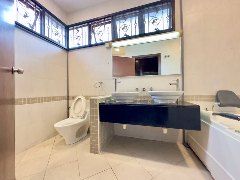 Bungalow for Sale in Setia Eco Park (Setia Alam) - Reena Sarif - Bathroom - PropertyGuru.com.my