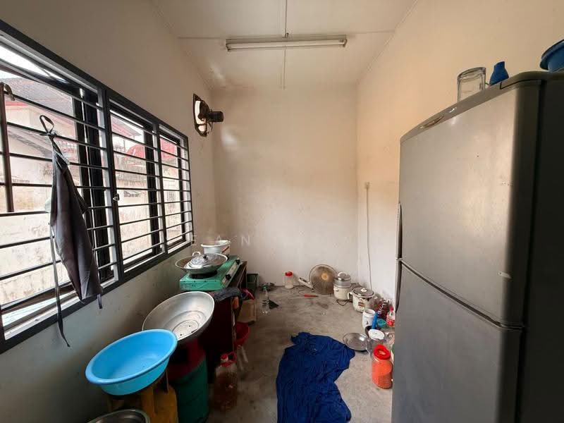 Shop for Sale in Desa Jaya Kepong (Kepong) - Sean Yong - Kitchen - PropertyGuru.com.my