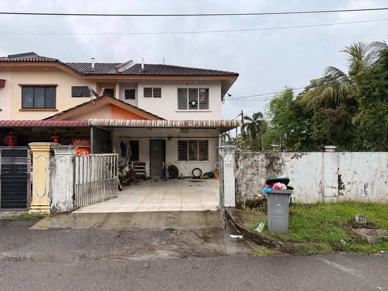 2-storey Terraced House for Sale in Taman Nusantara (Iskandar Puteri (Nusajaya)) - Fu Heng Chong - Exterior - PropertyGuru.com.my