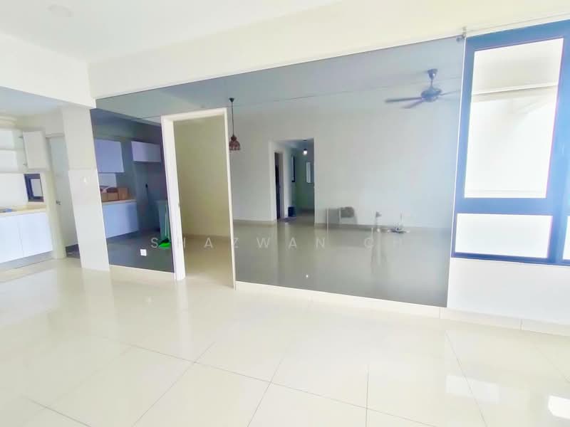 Kondominium untuk Dijual di Hillpark Residence - Shazwan CH - Living Room - PropertyGuru.com.my