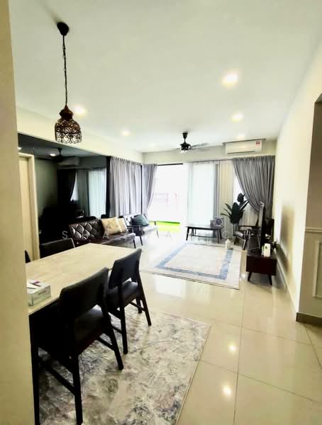 Kondominium untuk Dijual di Hillpark Residence - Shazwan CH - Living Room - PropertyGuru.com.my