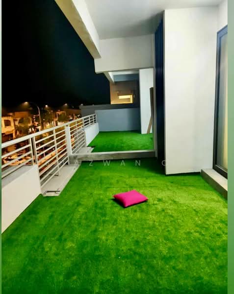 Kondominium untuk Dijual di Hillpark Residence - Shazwan CH - Balcony - PropertyGuru.com.my