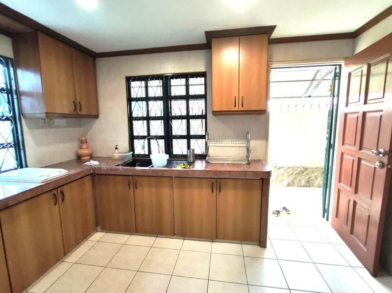 Bungalow for Sale in Kelana Jaya (Petaling Jaya) - Reena Sarif - Kitchen - PropertyGuru.com.my