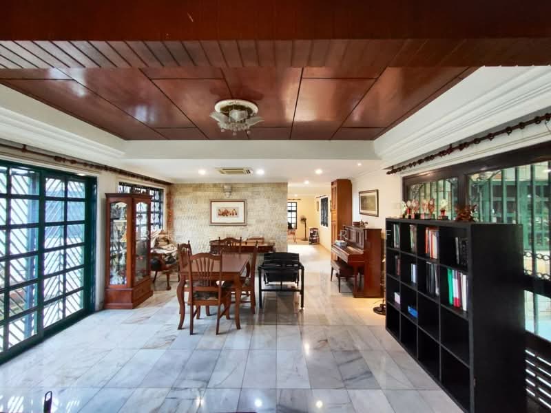 Bungalow for Sale in Kelana Jaya (Petaling Jaya) - Reena Sarif - Living Room - PropertyGuru.com.my
